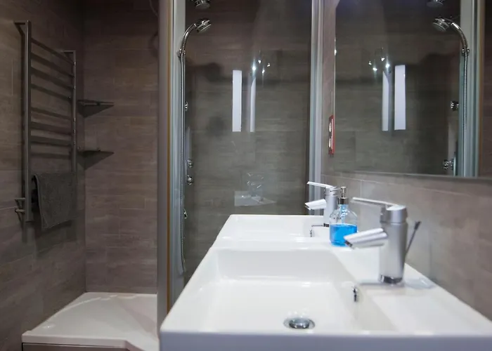 Panzió Congost Sort